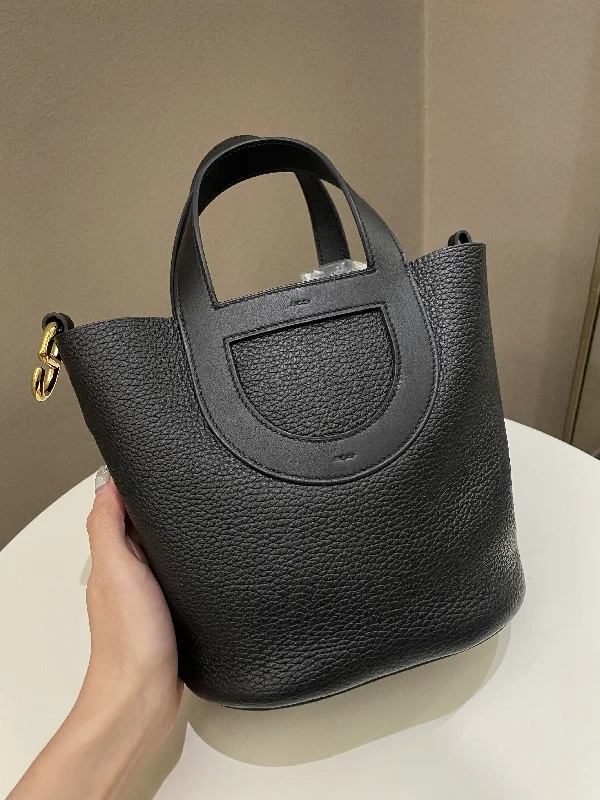 Hermes In The Loop 18 Black Clemence